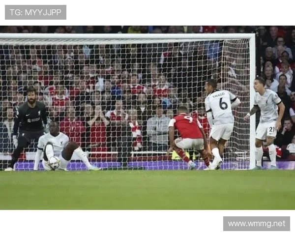 巴黎点球惹怒罗马球迷回忆布达佩斯事件